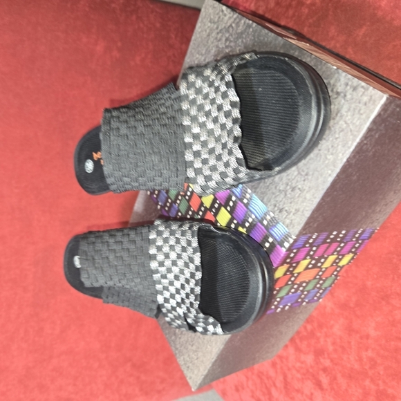 Bernie Mev Clarkie Silver and Black Woven Mules Comfort Slip-On Low Heel Size 38 - Picture 5 of 10